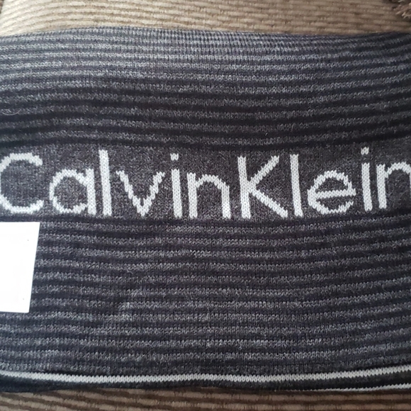 calvin klein striped scarf black & white - Picture 3 of 4